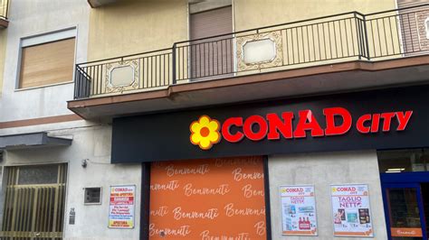 Volantini Conad a Ravanusa .